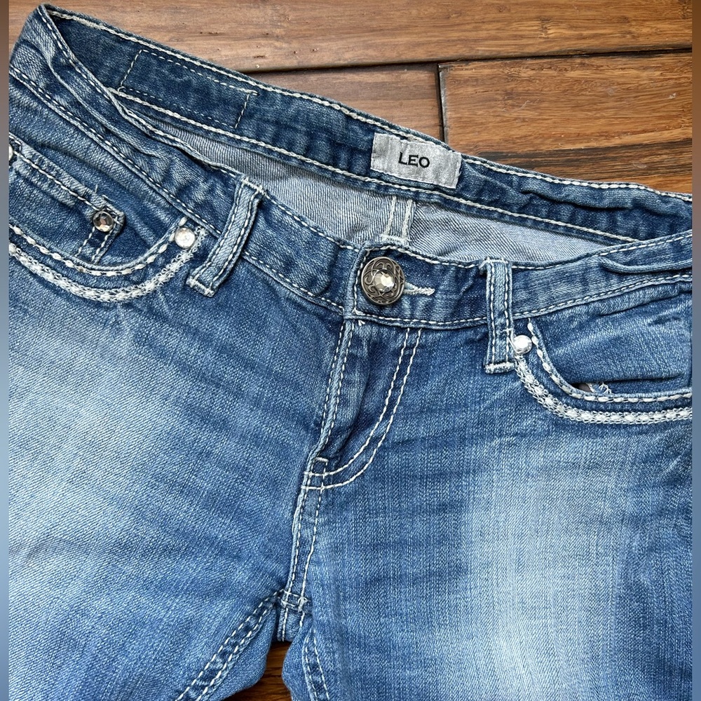 TALL Low-rise Bootcut Buckle Jeans